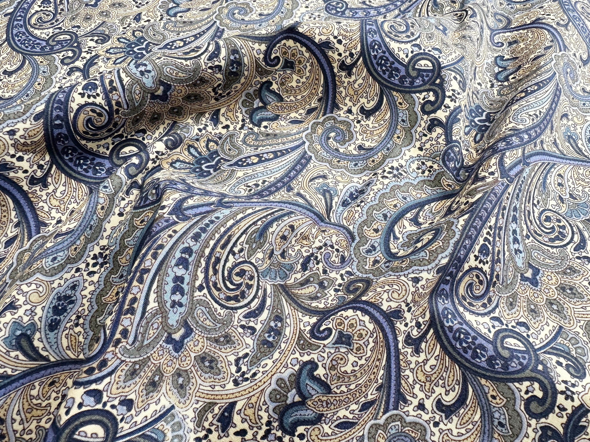 cotton dress fabric uk Soft touch 100% Cotton small floral ditsy printed dress fabric M1653