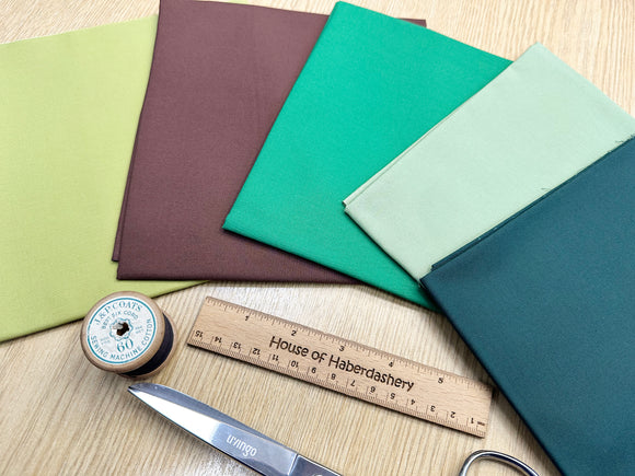 Fat Quarter Bundle - Plain Green Colour Cotton Fabric Mix - 5 Piece Bundle