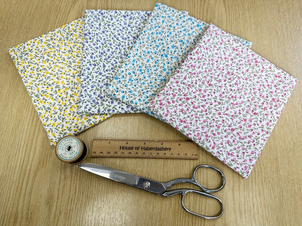 Fabric Bundle - Pretty Pastel Ditsy Floral Mix Bunting Craft Fabric Material